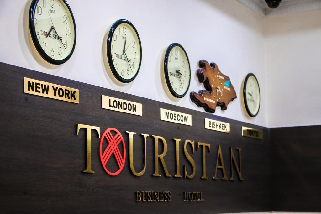 Tourasia Hotel 비슈케크 외부 사진