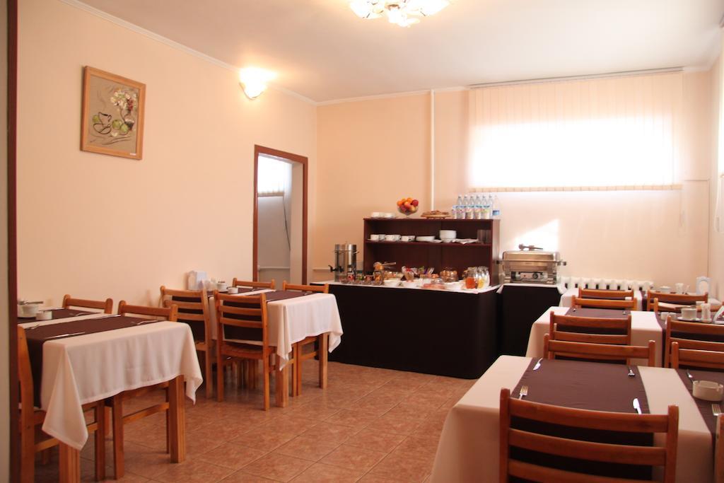 Tourasia Hotel 비슈케크 외부 사진