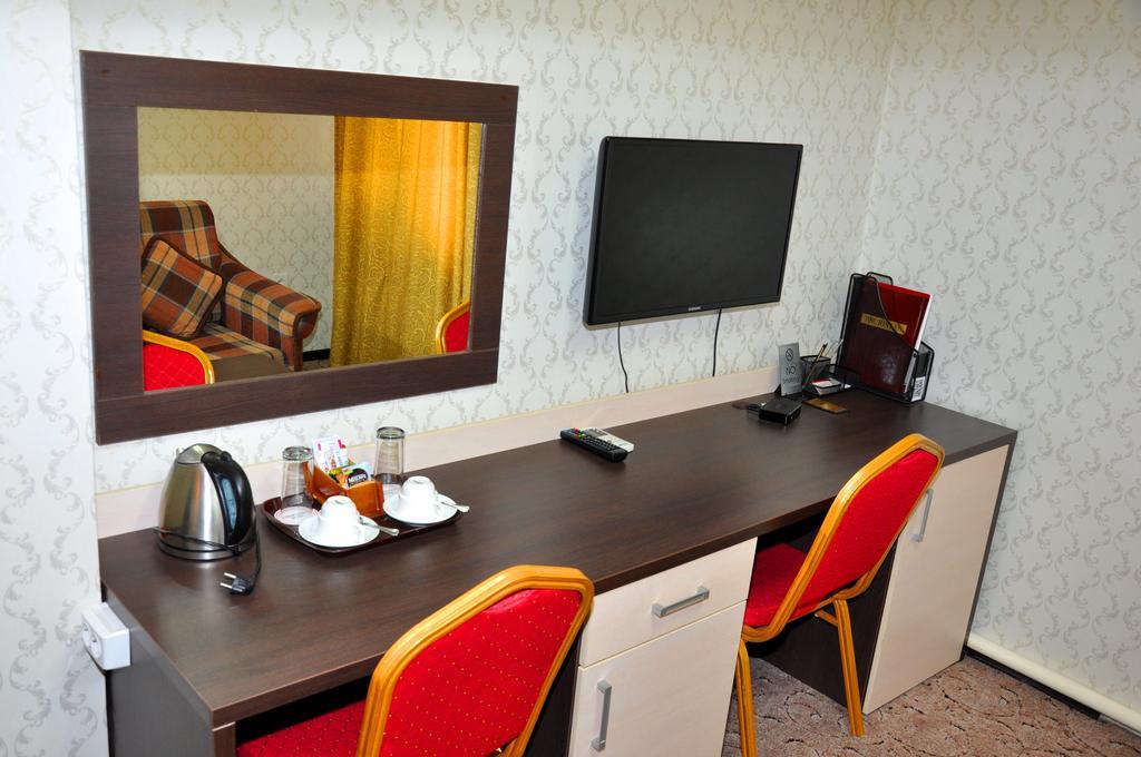 Tourasia Hotel 비슈케크 외부 사진