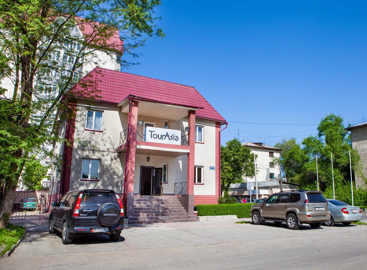 Tourasia Hotel 비슈케크 외부 사진